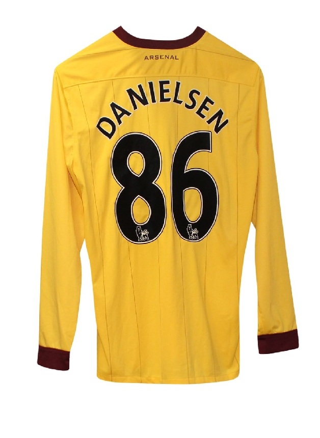 Arsenal Away Jersey Long Sleeve 12 13    Nikolajsen 86 L